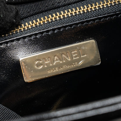 Chanel 23C mini 31 bag shiny calfskin black L (microchip)