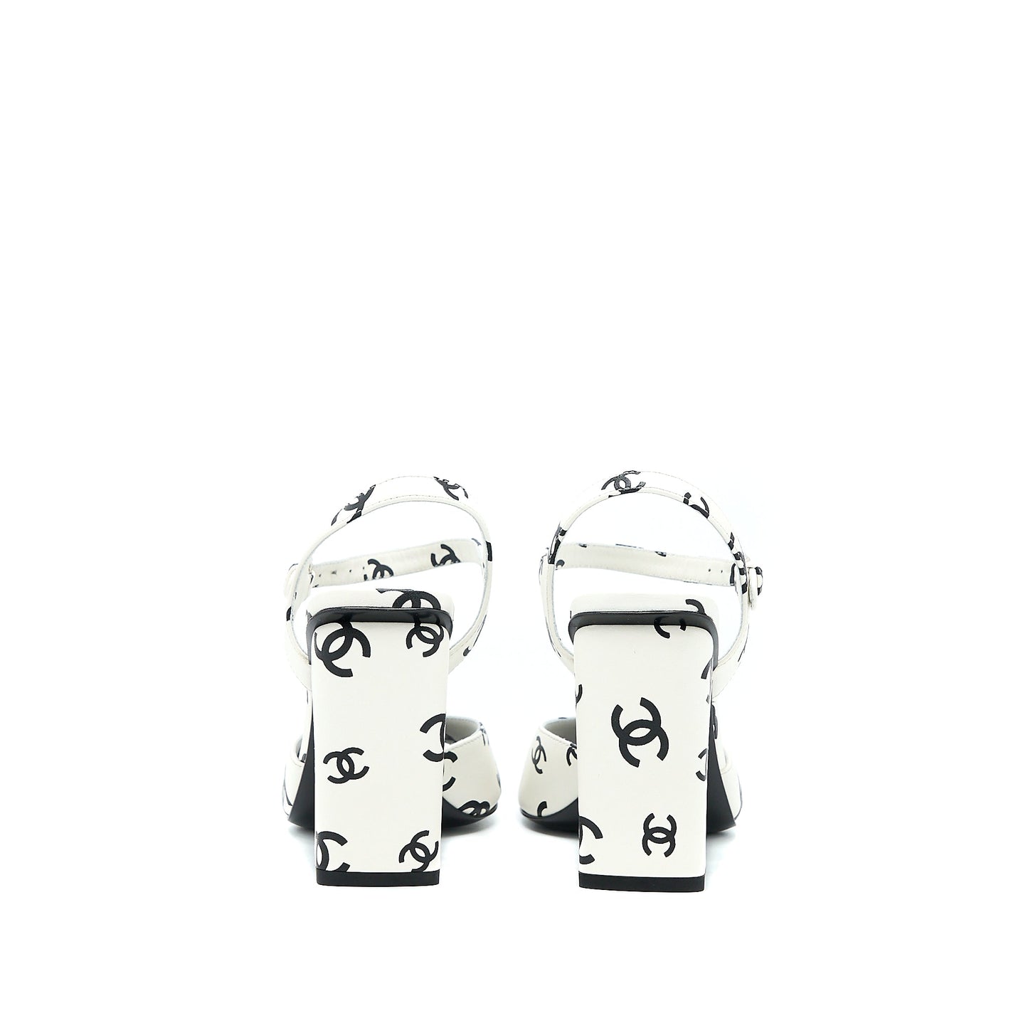 Chanel Size 37 CC Logo Leather Sandal Black/White