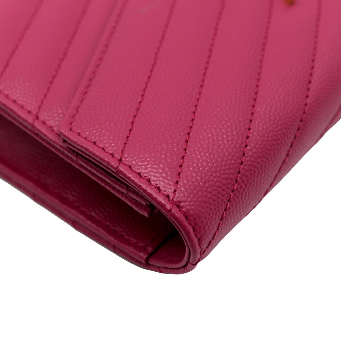 YVES SAINT LAURENT Cassandre Grain De Poudre Embossed Chain Envelope Bag Fuchsia