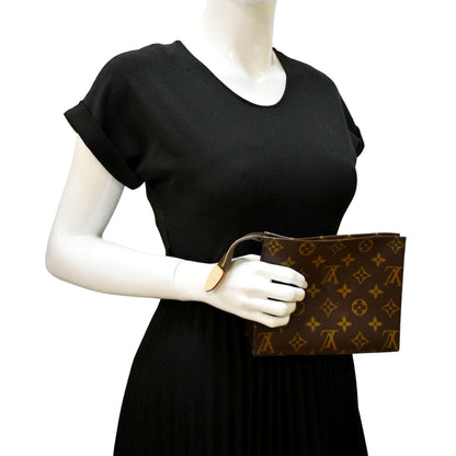LOUIS VUITTON Toiletry 19 Monogram Canvas Cosmetics Pouch Brown