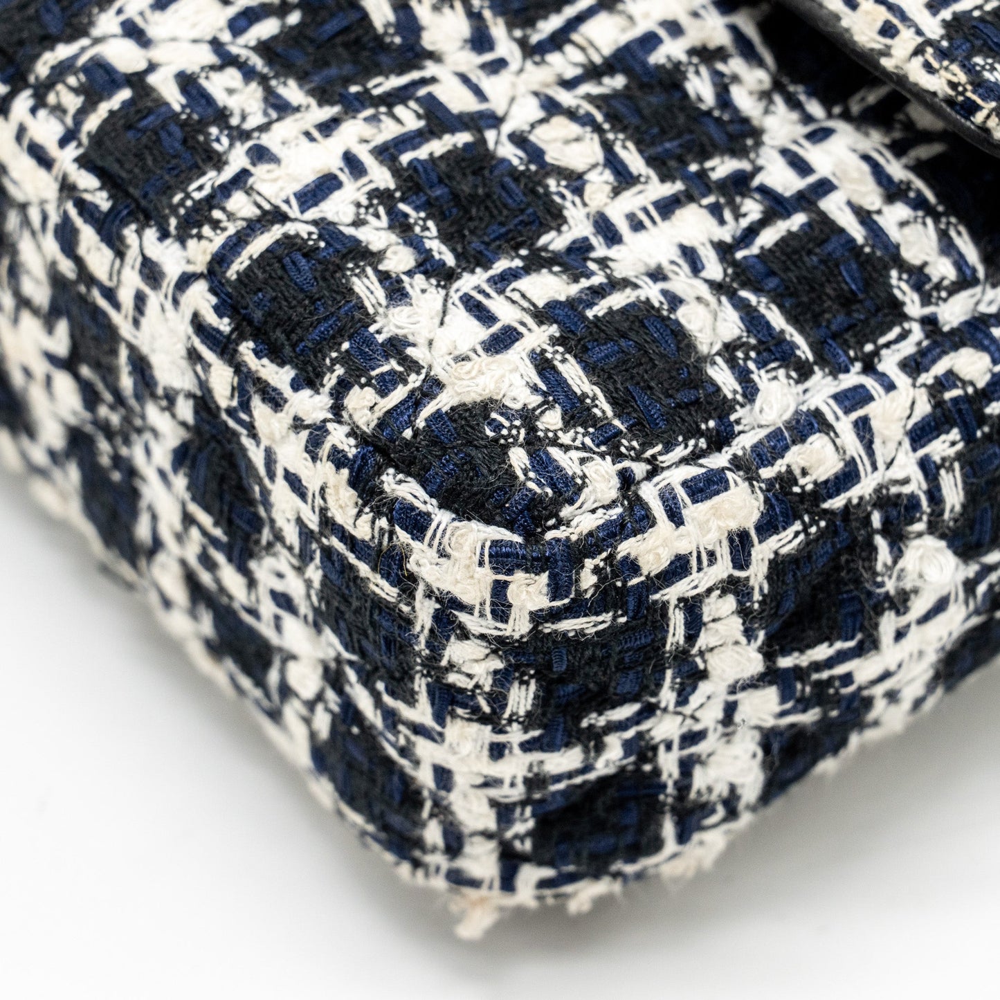 Chanel Mini Flap Bag with Detailed Chain Tweed Black/White L (Microchip)