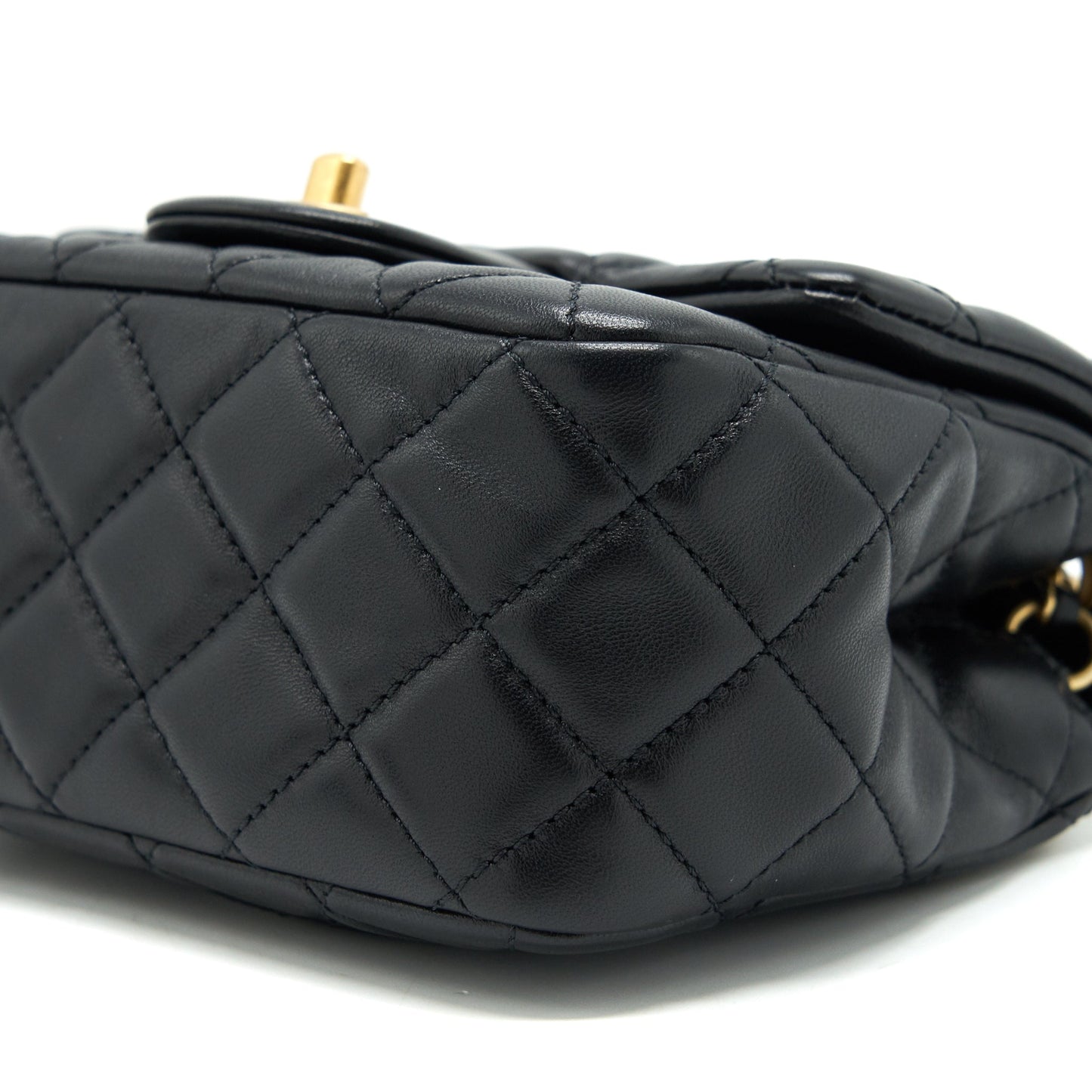 Chanel pearl Crush mini square Flap bag lambskin Black