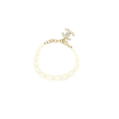 Chanel Pearl Bracelet With CC Logo Light Gold Tone