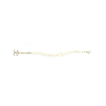 Chanel Pearl Bracelet With CC Logo Light Gold Tone