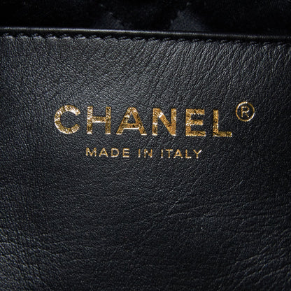 Chanel 23S Mini 22 Bag with Pearl Shiny Calfskin Black  (Microchip)