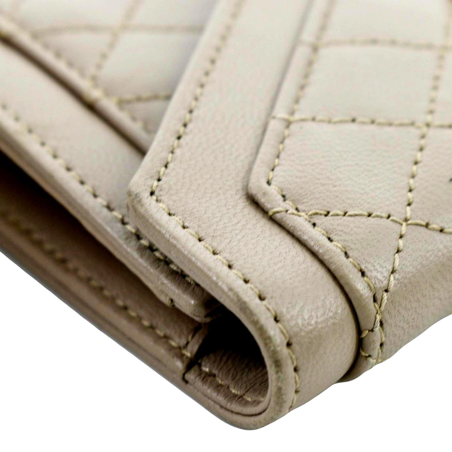 YVES SAINT LAURENT Gaby Small Envelope Quilted Leather Wallet Beige