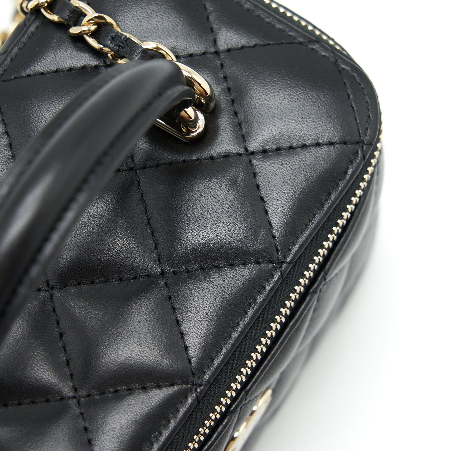 Chanel 22A Top Handle Long Vanity With Chain Lambskin Black L