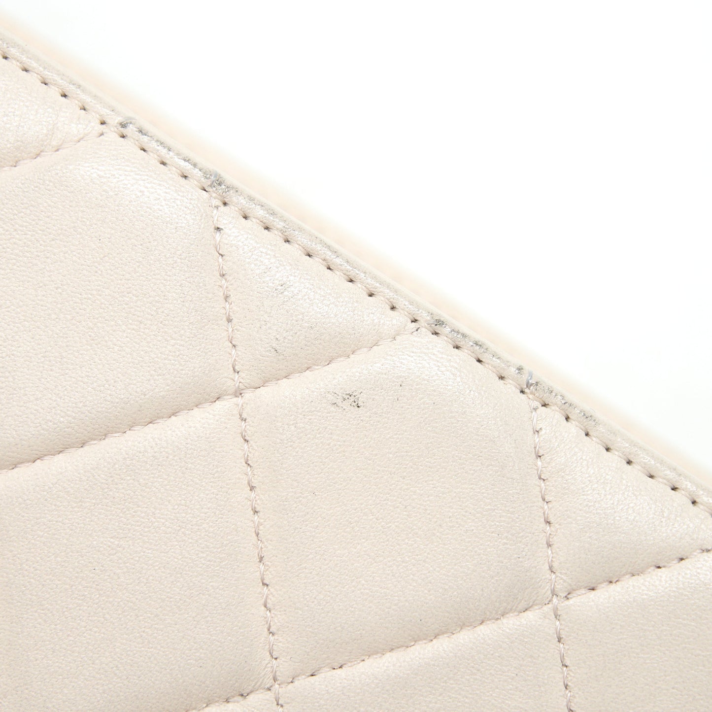 CHANEL CC Logo Flap Bag With Chain Quilted Lambskin Ivory White
