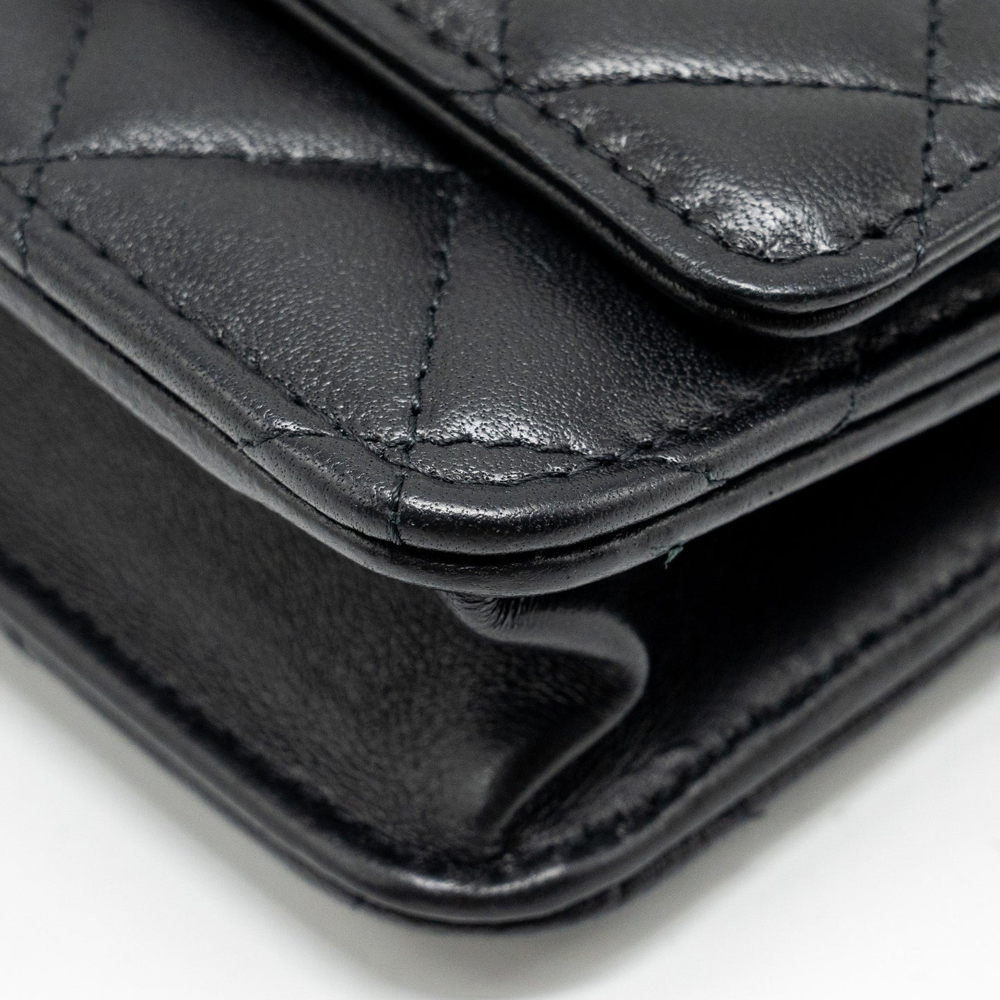 CHANEL Pearl Crush Wallet on Chain Lambskin Black  (Microchip)