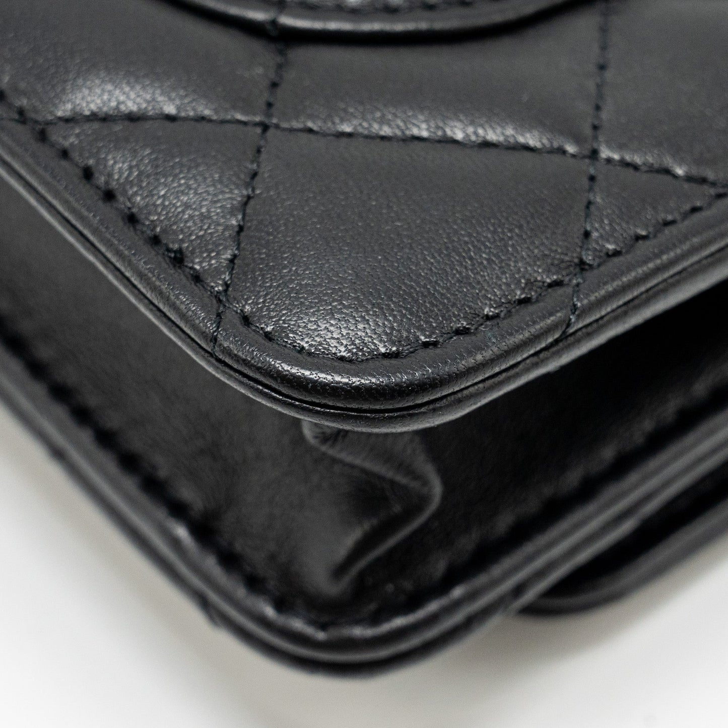CHANEL Pearl Crush Wallet on Chain Lambskin Black  (Microchip)