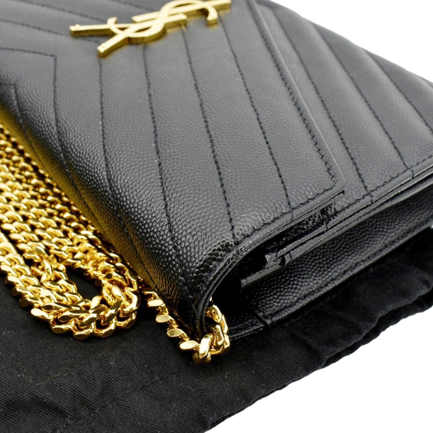 YVES SAINT LAURENT Chevron Grain De Poudre Envelope Chain Bag Black
