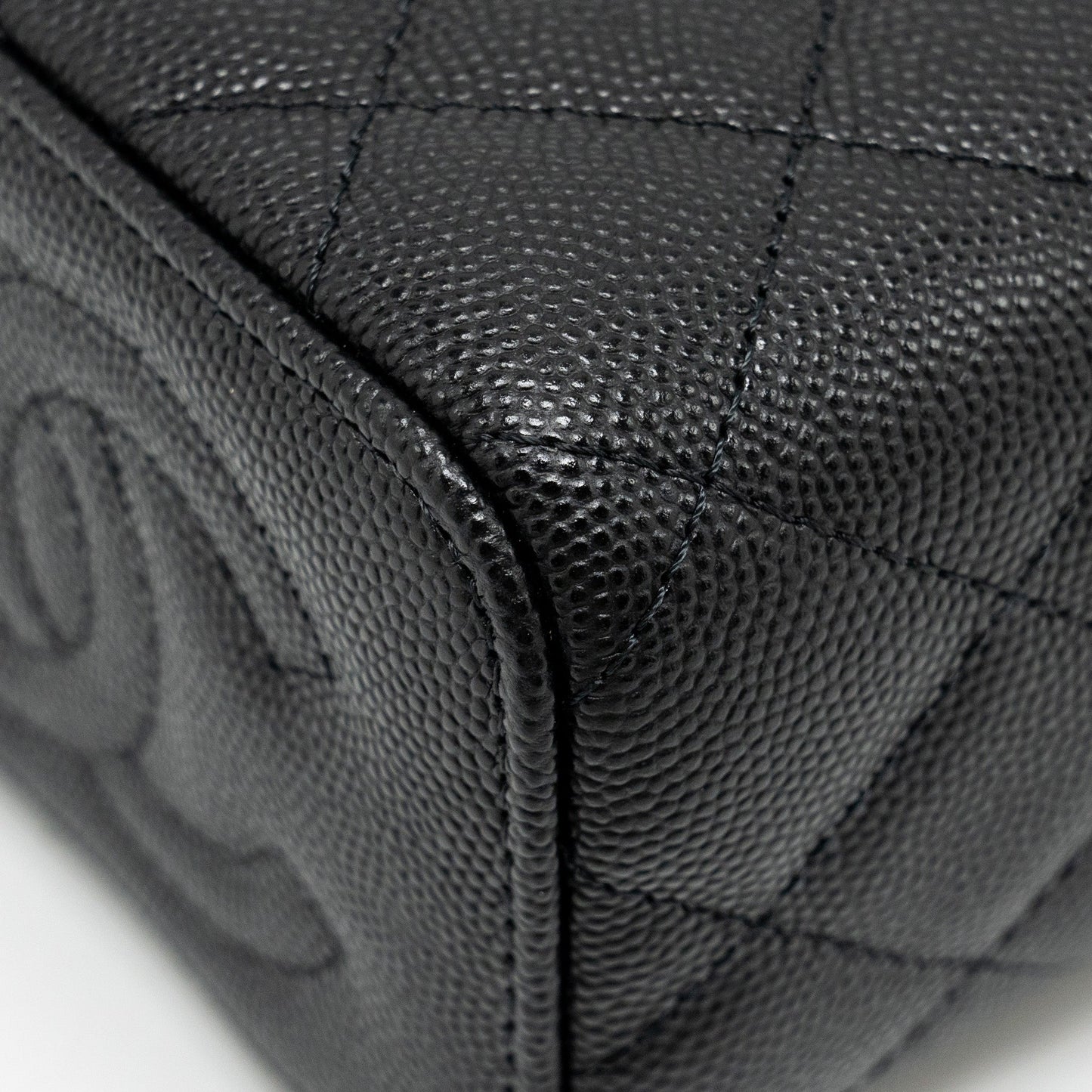 Chanel Mini Vanity with Chain Caviar Black L (Microchip)