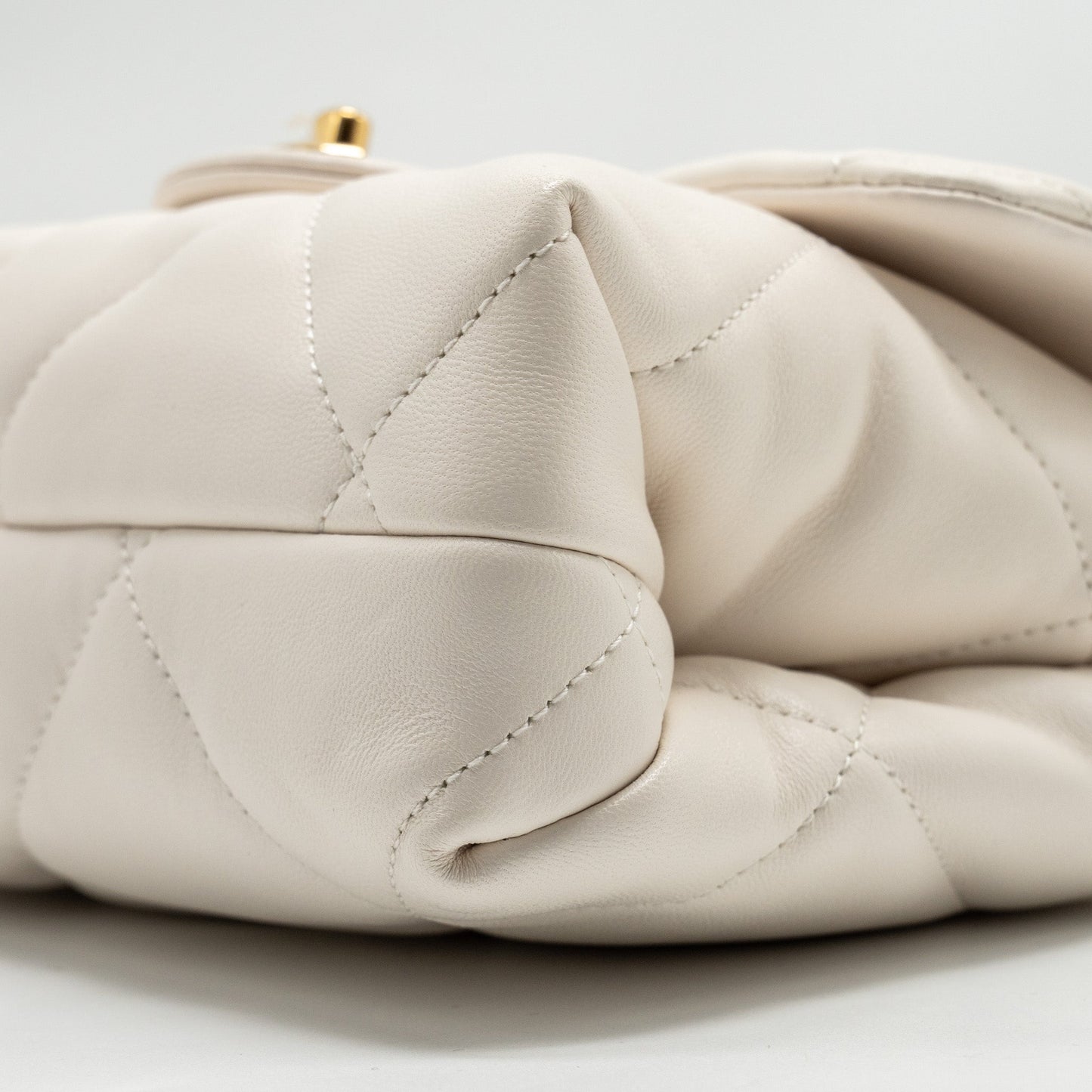 Chanel 22B Chain Cushion Flap Bag Lambskin White  (Microchip)