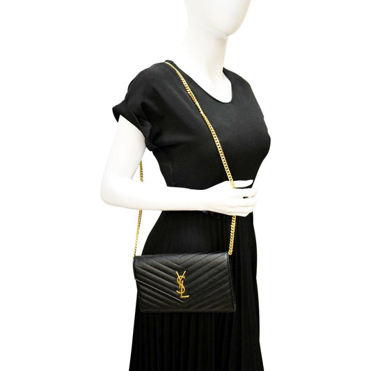 YVES SAINT LAURENT Chevron Grain De Poudre Envelope Chain Bag Black