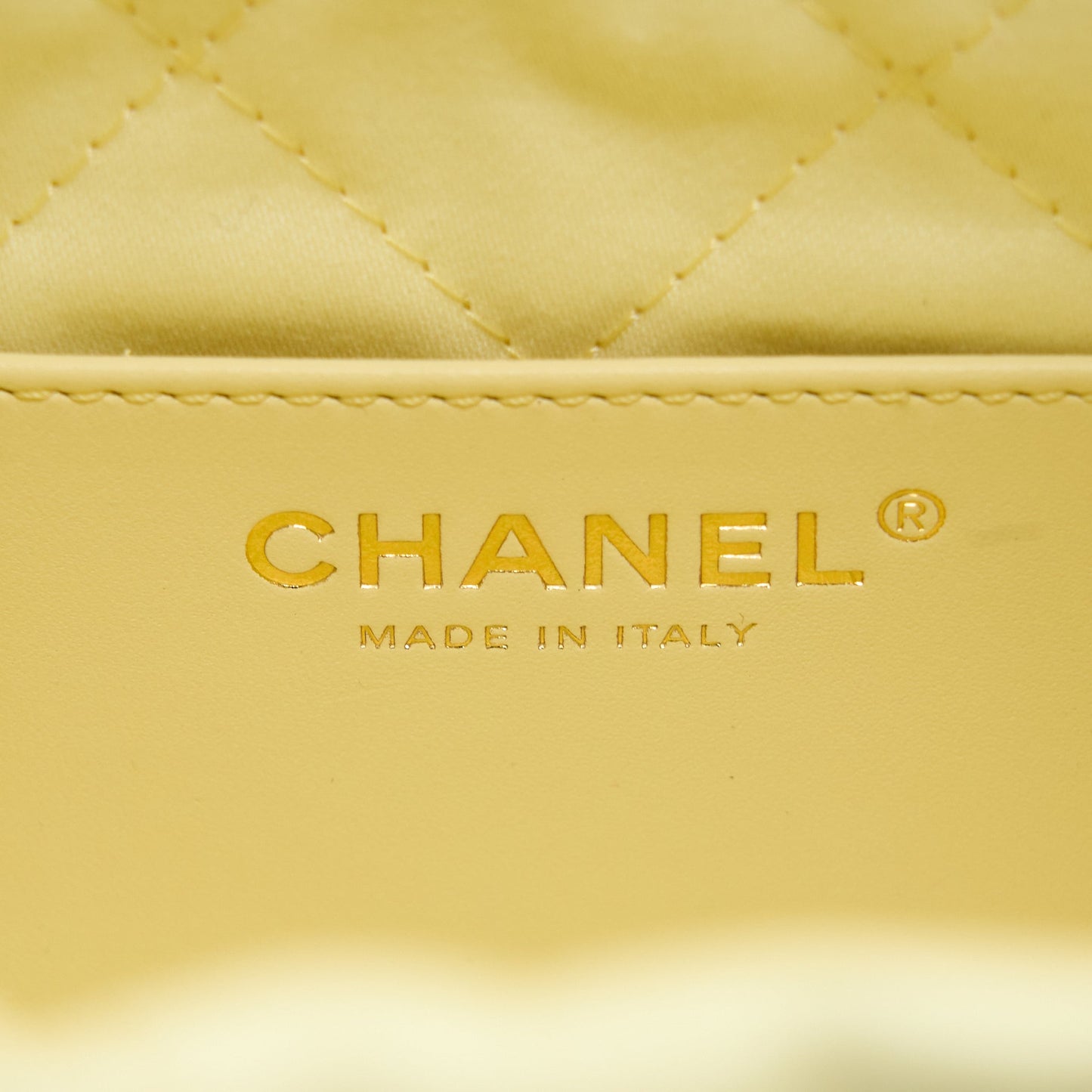 Chanel 23S Mini 22 Bag Shiny Calfskin Light Yellow  (Microchip)