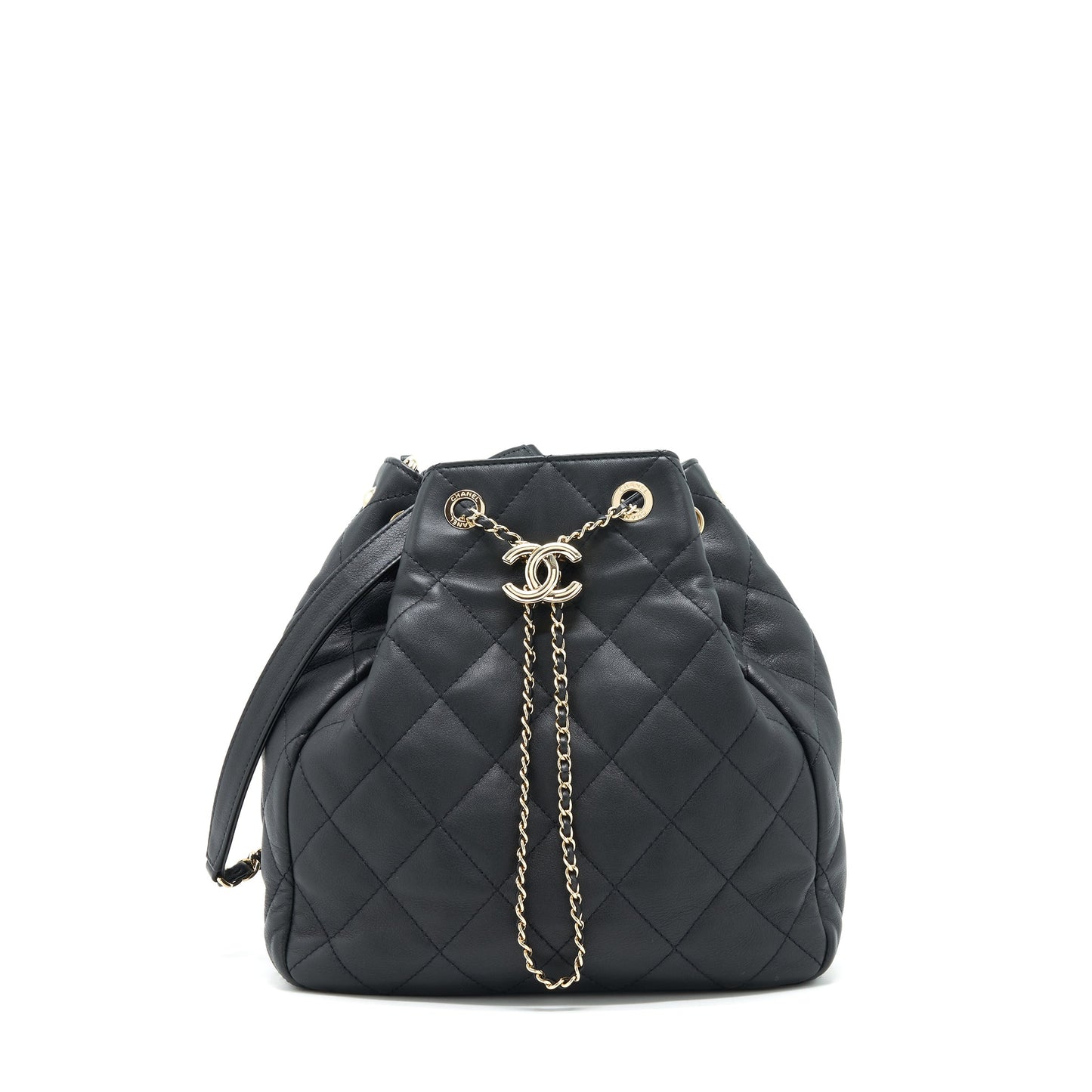 Chanel bucket bag quilted lambskin black L