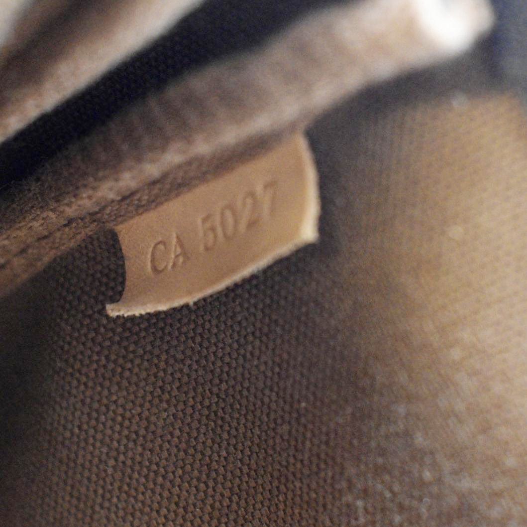 LOUIS VUITTON Pochette Accessoires Monogram Canvas Pouch Bag Brown