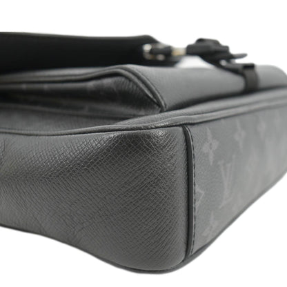 LOUIS VUITTON Taigarama Messengerama Monogram Eclipse Messenger Bag Grey