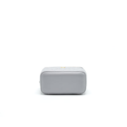 Chanel 21B Pearl Crush Long Vanity with Chain Light Grey
