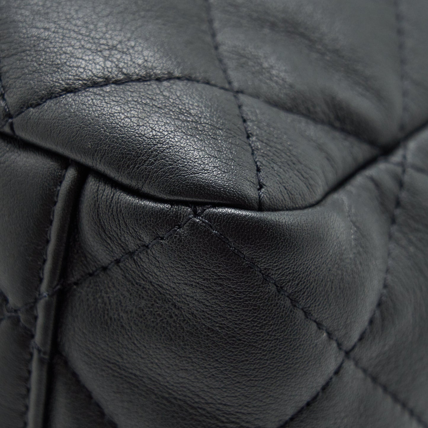 Chanel bucket bag quilted lambskin black L