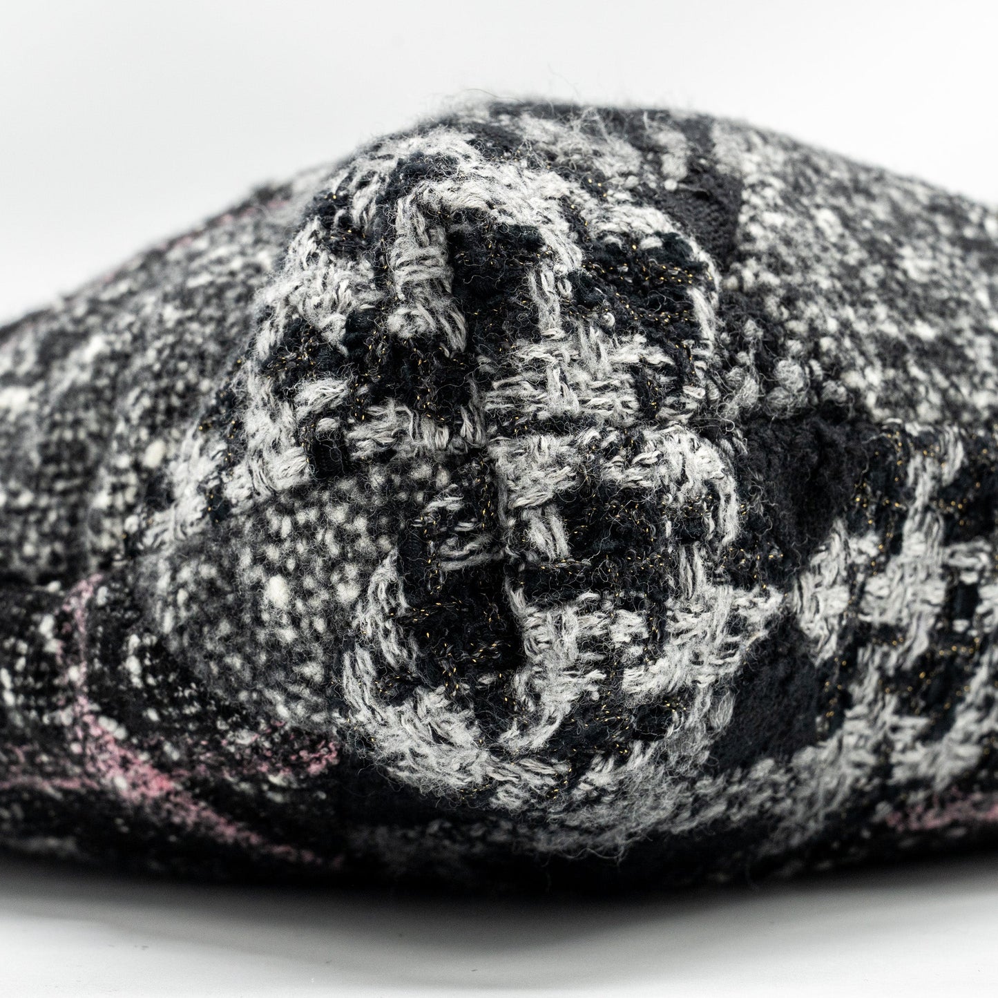 Chanel Medium 22 Bag fabric / tweed multicolour  (microchip)