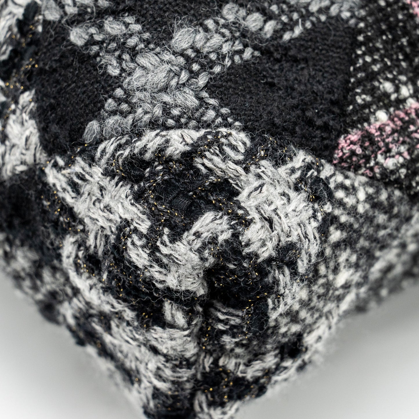 Chanel Medium 22 Bag fabric / tweed multicolour  (microchip)