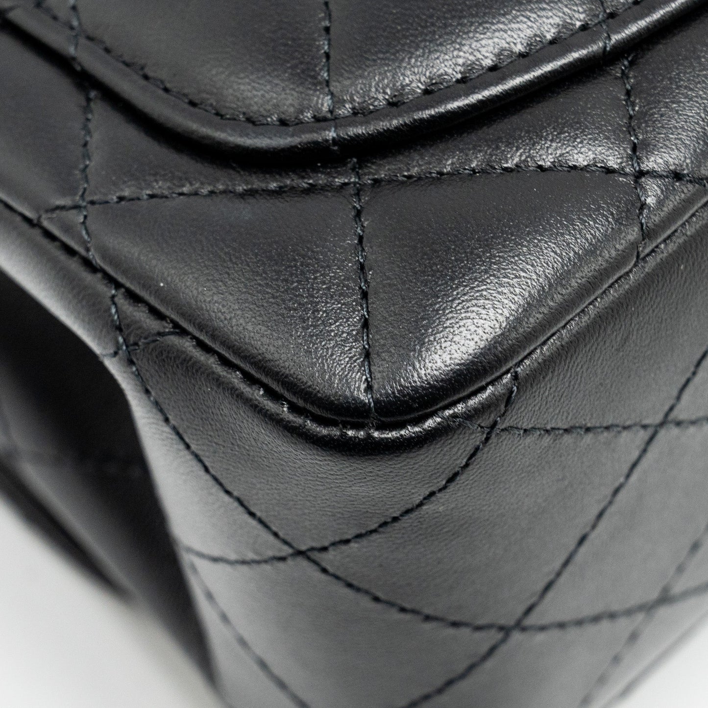 Chanel Mini Square Flap Bag Lambskin Black L (microchip)