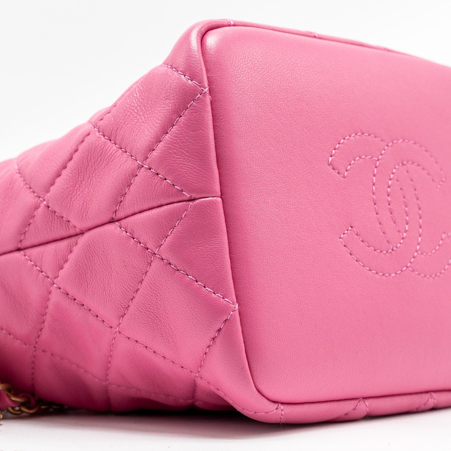 Chanel 20S Small Quilted hobo bag Lambskin Pink