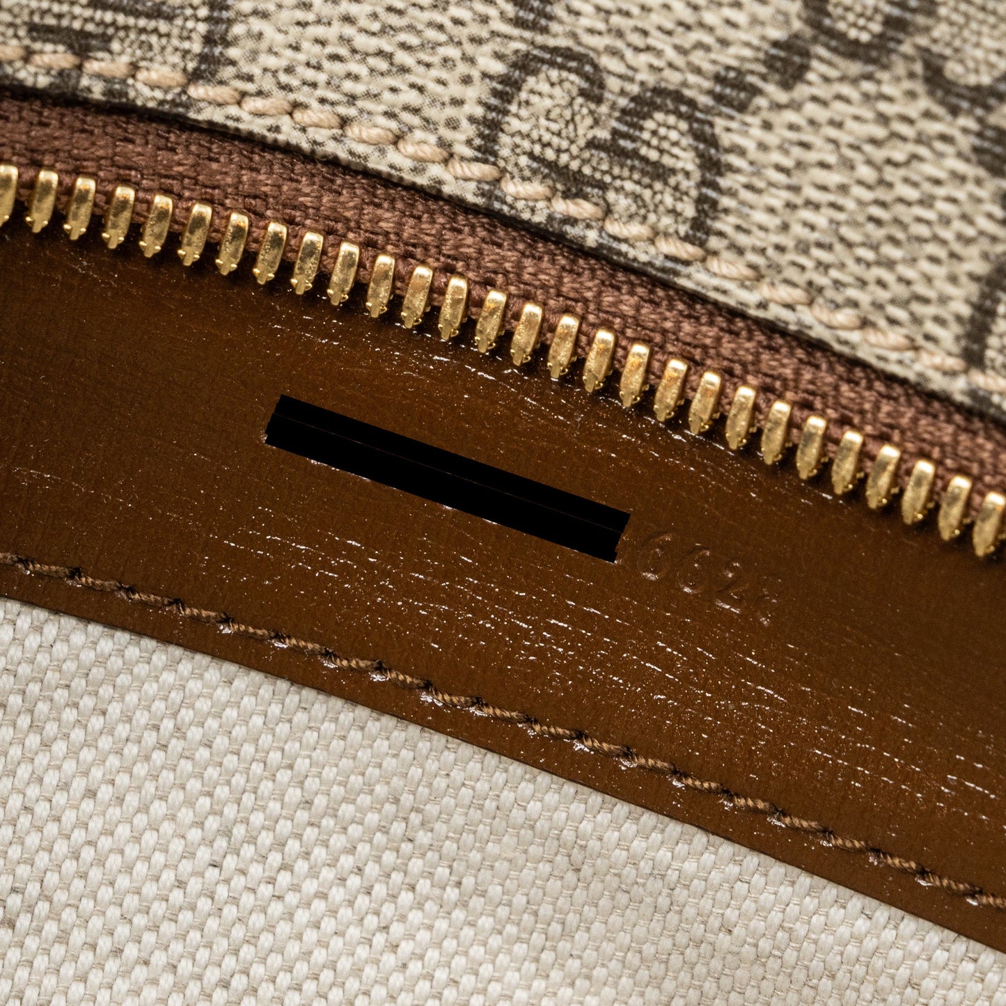 GUCCI BELT BAG INTERLOCKING GG Supreme CANVAS