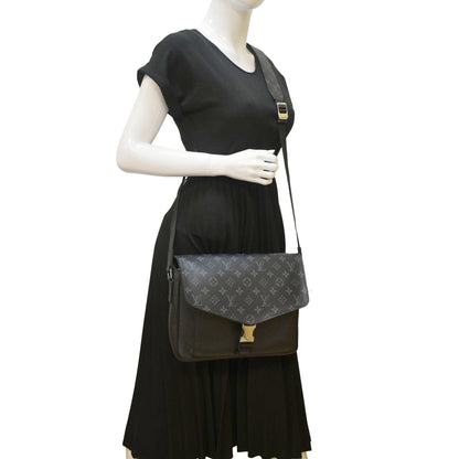 LOUIS VUITTON Taigarama Messengerama Monogram Eclipse Messenger Bag Grey
