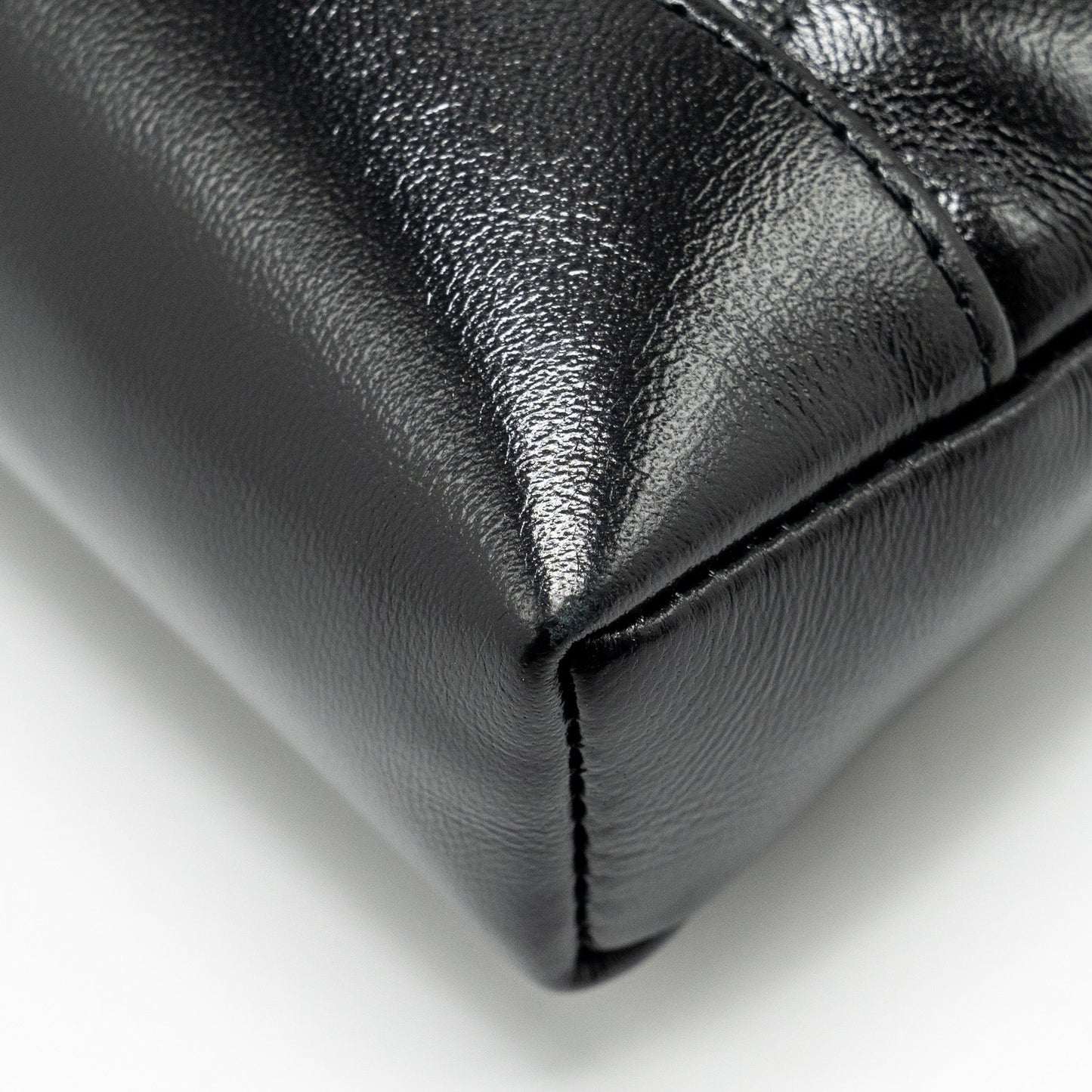 Chanel Mini 31 Clutch with Chain Shiny Lambskin Black L (Microchip)