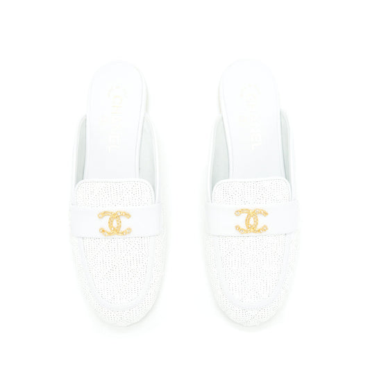 Chanel Size 38 CC Logo Sequins Lambskin Mule White