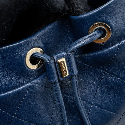 Chanel Drawstring Backpack Lambskin / Grained Calfskin Dark Blue L