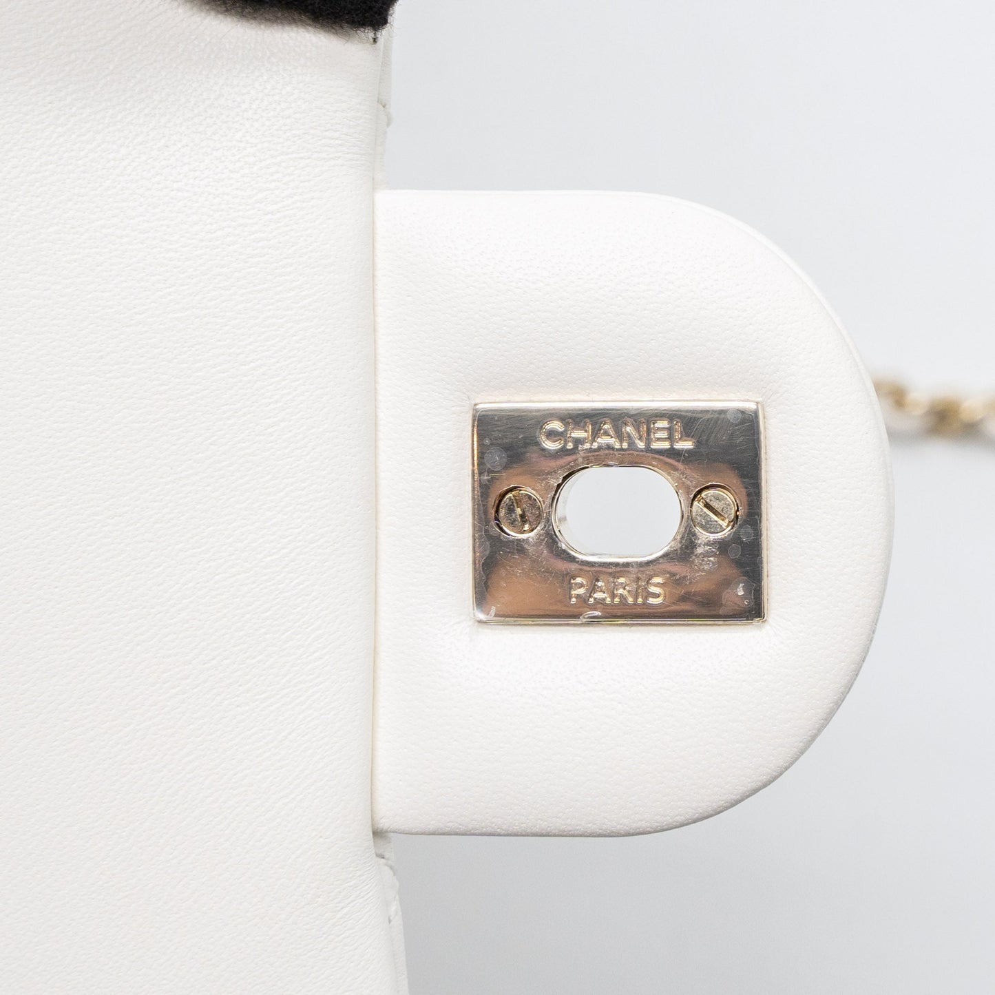 Chanel 23C Pearl Crush Mini Rectangular Flap Bag Lambskin White L (Microchip)