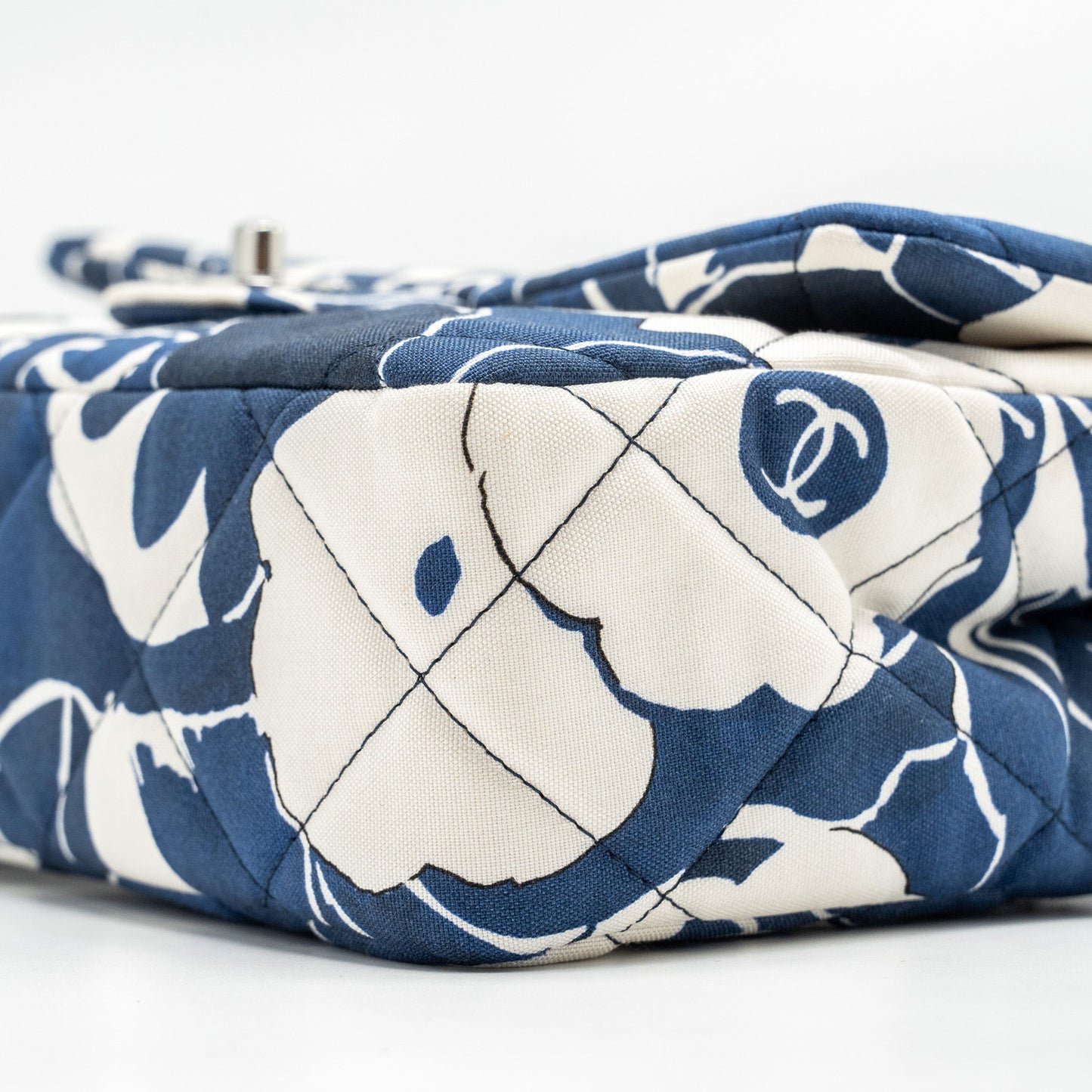 Chanel Medium Limited Edition Flora Printed Classic Flap Bag Silk Blue/WHITE  (Microchip)