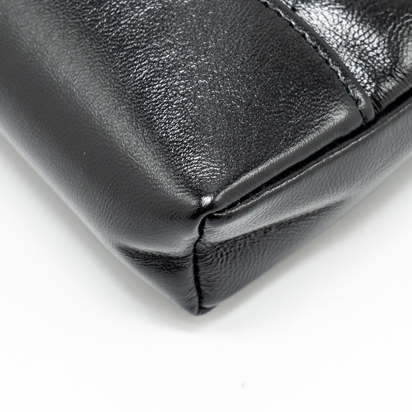 Chanel Mini 31 Clutch with Chain Shiny Calfskin Black L (microchip)