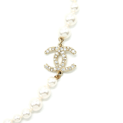 CHANEL CC LOGO PEARL NECKLACE