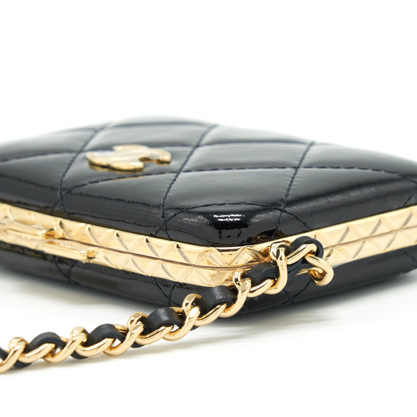Chanel 21A Mini Clip Box With Chain Patent Black L