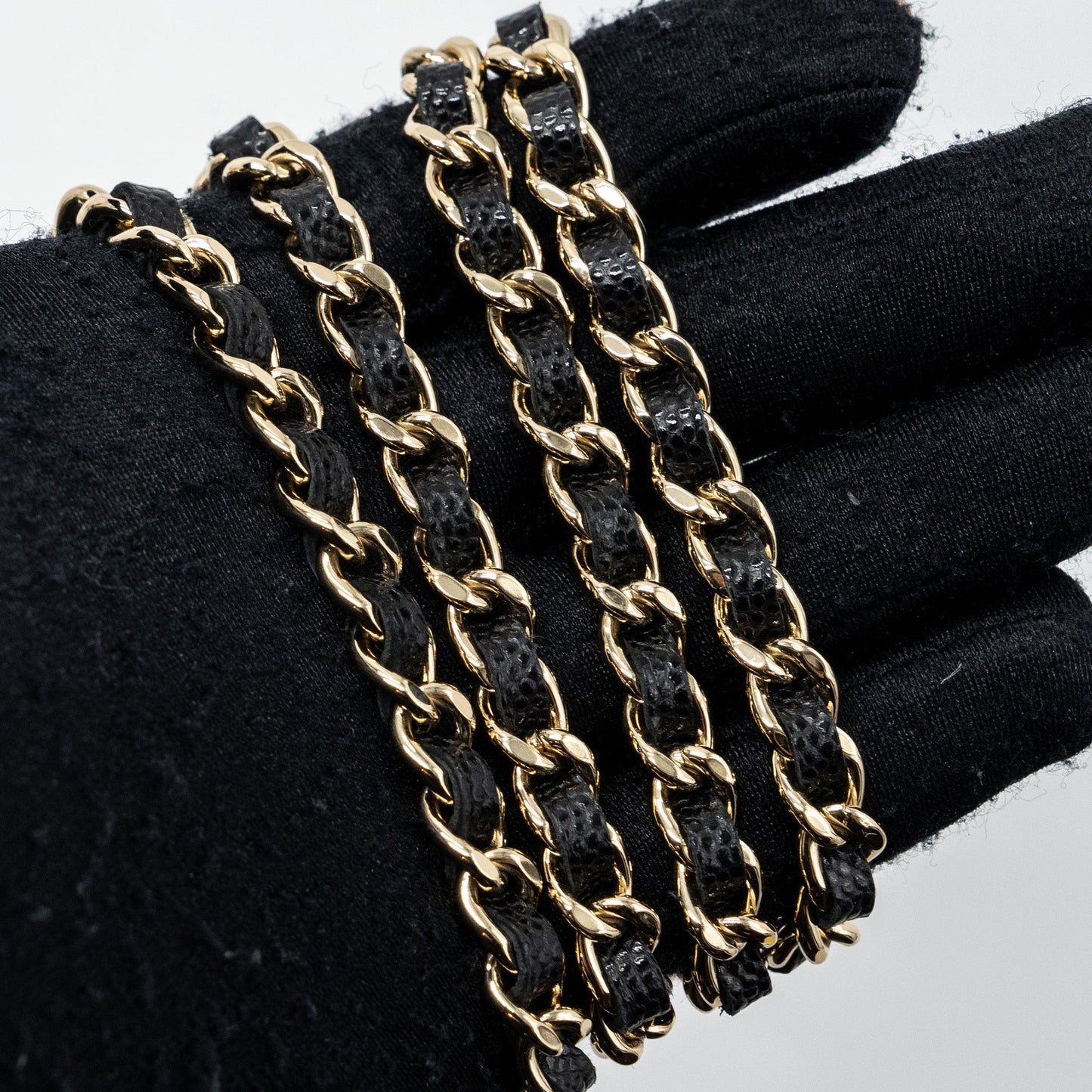 Chanel Detailed Logo Wallet On Chain Black Caviar L (microchip)