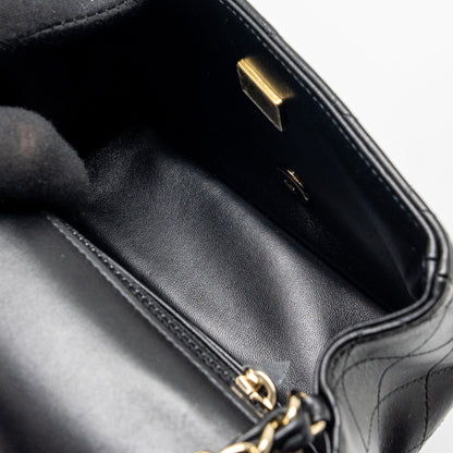 Chanel Mini Square Flap Bag Lambskin Black L (microchip)