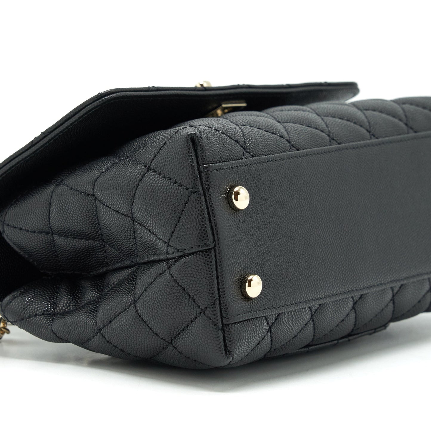 Chanel 22P Small Coco Handle Caviar Black L