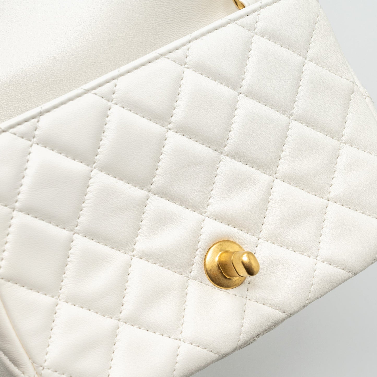 Chanel Pearl crush mini square flap bag lambskin white  (microchip)
