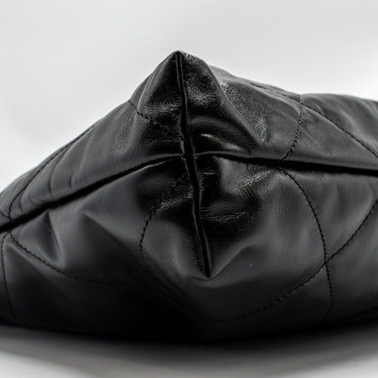 Chanel Medium 22 Bag Shiny Calfskin Black  (microchip)