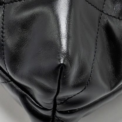 Chanel Medium 22 Bag Shiny Calfskin Black  (microchip)