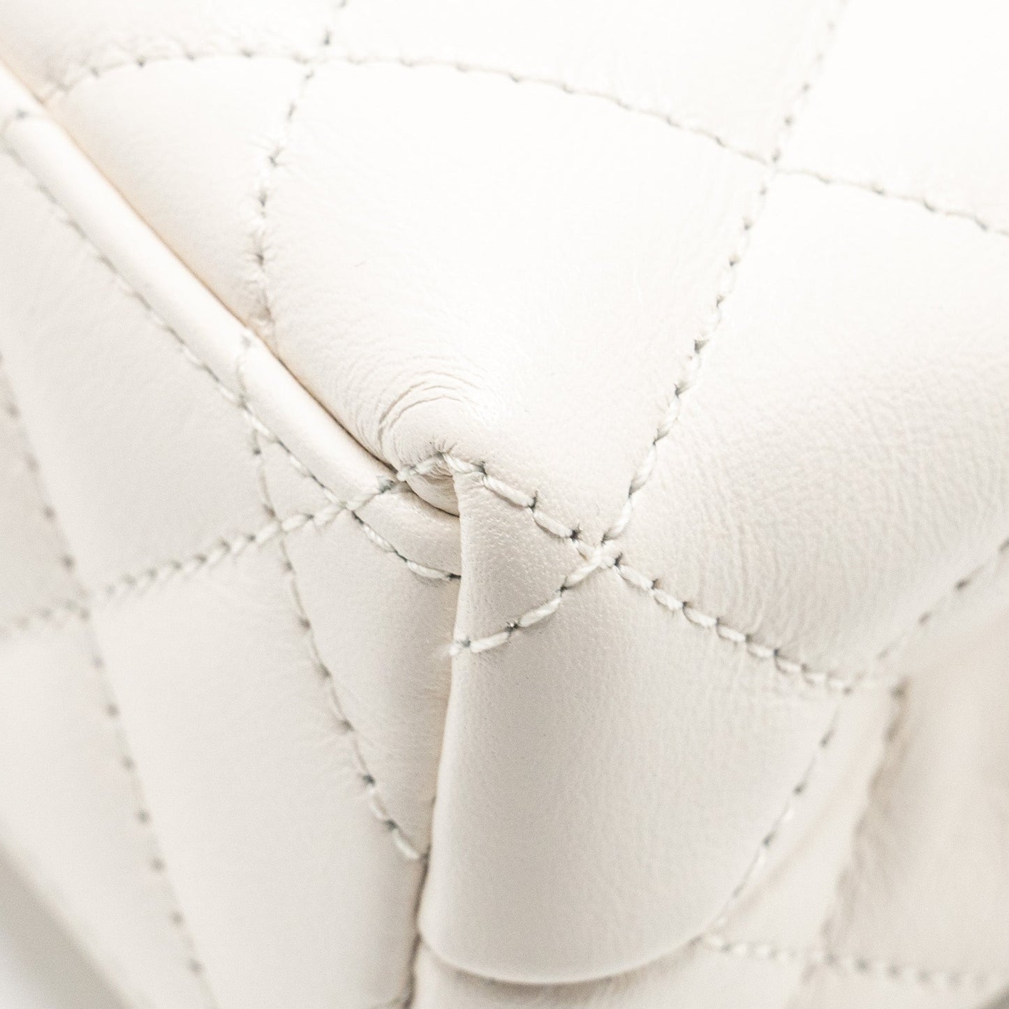 Chanel mini kelly shopping tote calfskin white  (microchip)