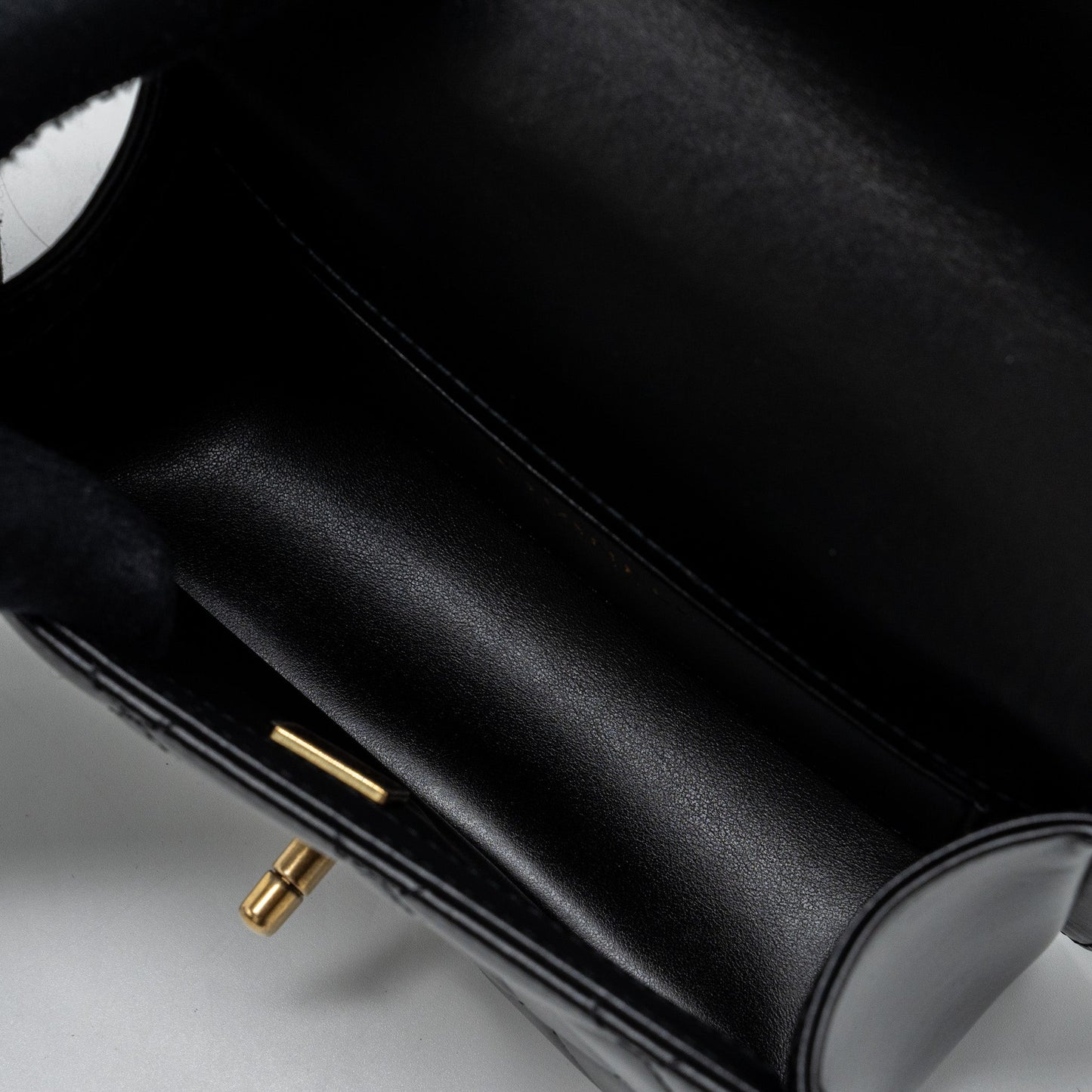 Chanel 24C gold crush mini flap bag calfskin black  (microchip)