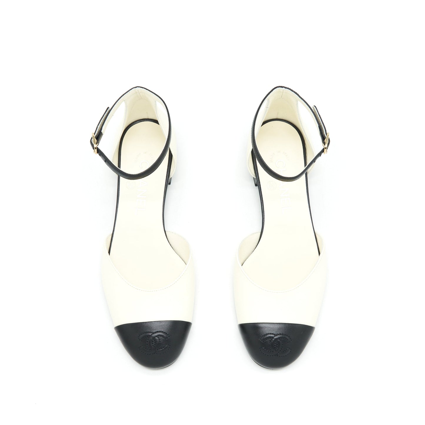Chanel Size 37 Open Flat Shoes Lambskin Ivory / Black