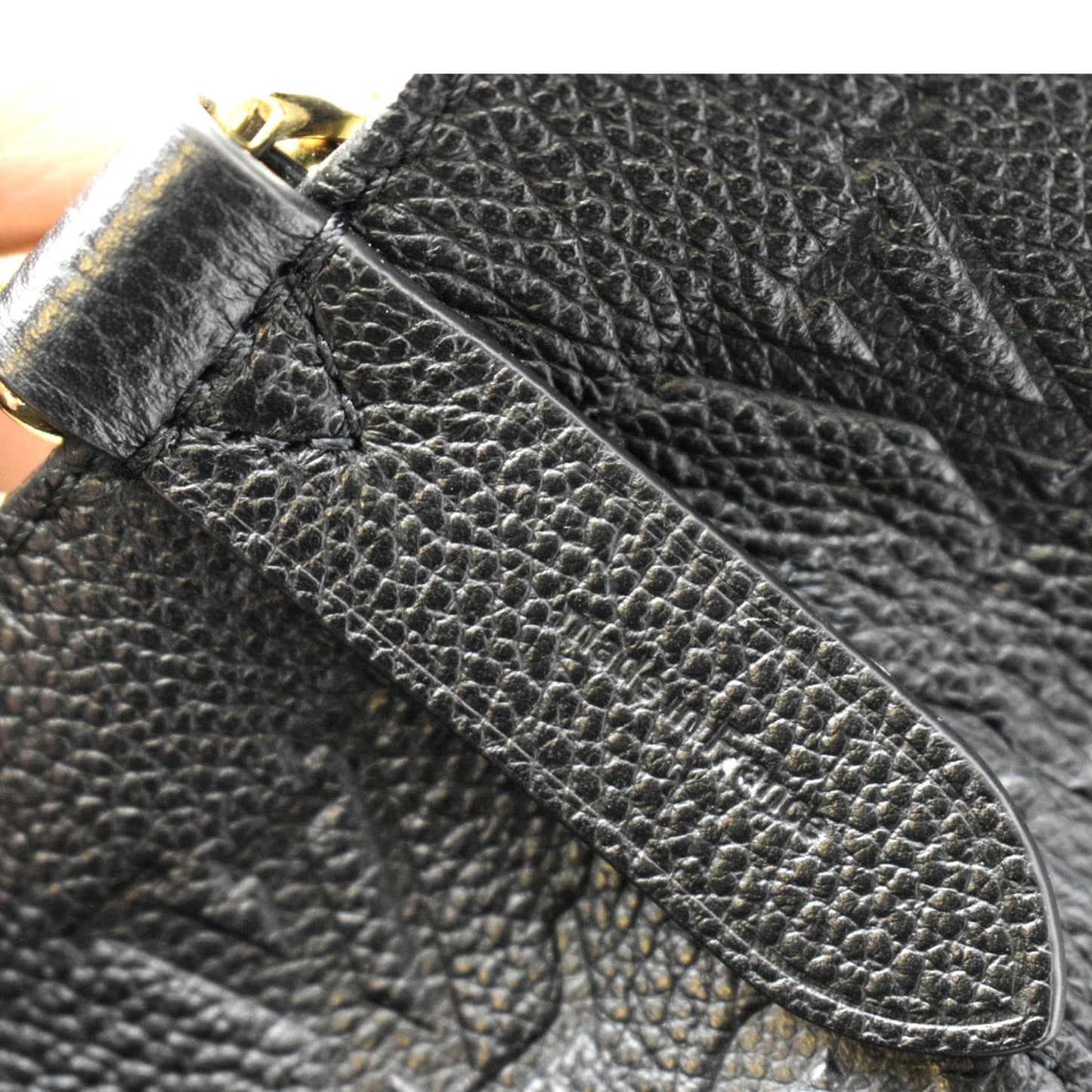 LOUIS VUITTON NeoNoe MM Monogram Empreinte Leather Shoulder Bag Black