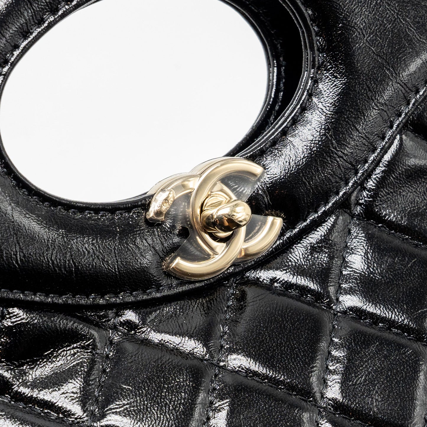 Chanel Mini 31 Bag shiny calfskin black L (microchip)