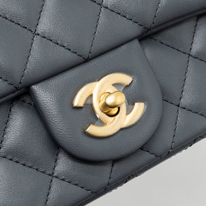 Chanel pearl crush mini rectangular flap bag Lambskin dark grey  (microchip)